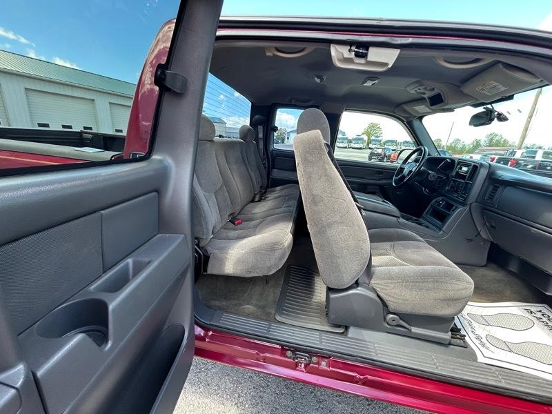 Chevrolet Silverado 2500HD LT Ext. Cab Long Bed 4WD 2005