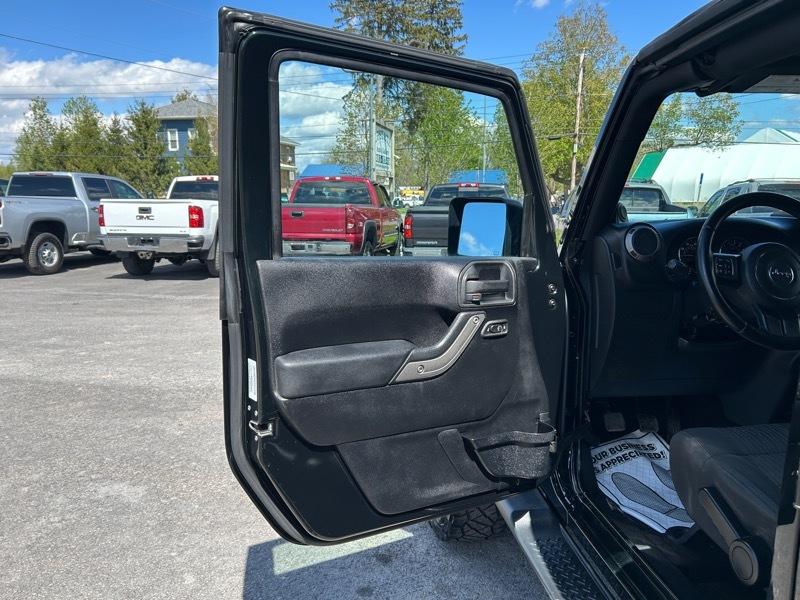 Jeep Wrangler Unlimited Sport 4WD 2012