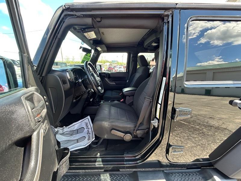 Jeep Wrangler Unlimited Sport 4WD 2012