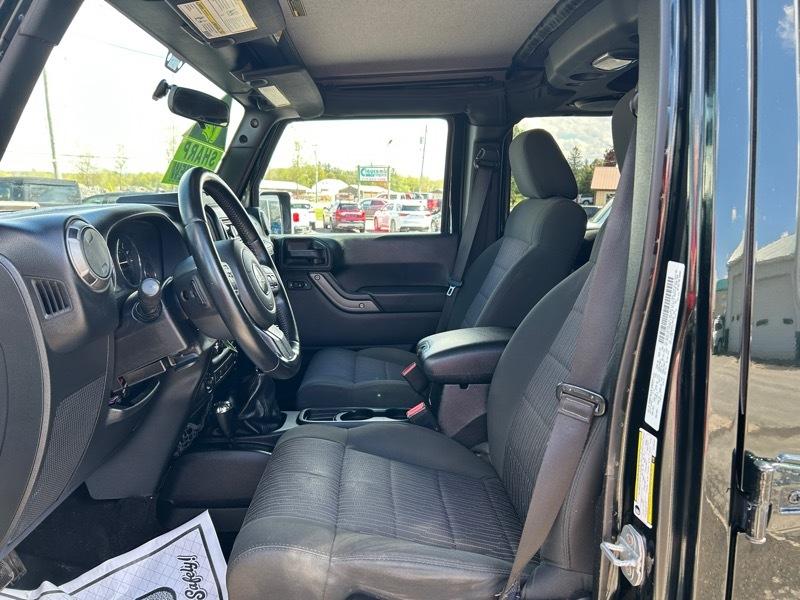 Jeep Wrangler Unlimited Sport 4WD 2012