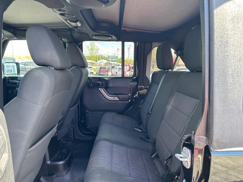 Jeep Wrangler Unlimited Sport 4WD 2012