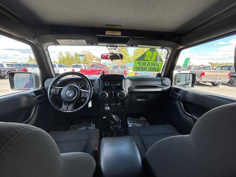 Jeep Wrangler Unlimited Sport 4WD 2012