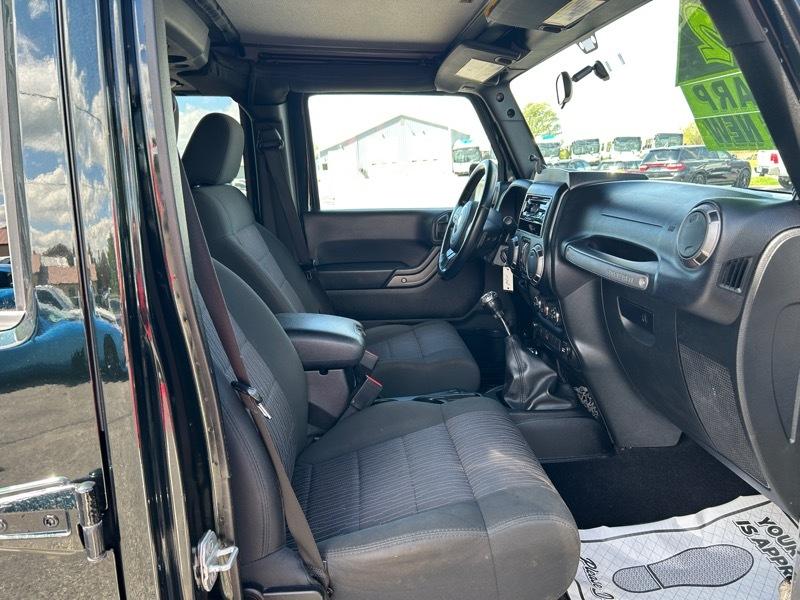 Jeep Wrangler Unlimited Sport 4WD 2012