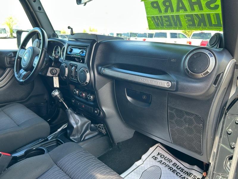 Jeep Wrangler Unlimited Sport 4WD 2012