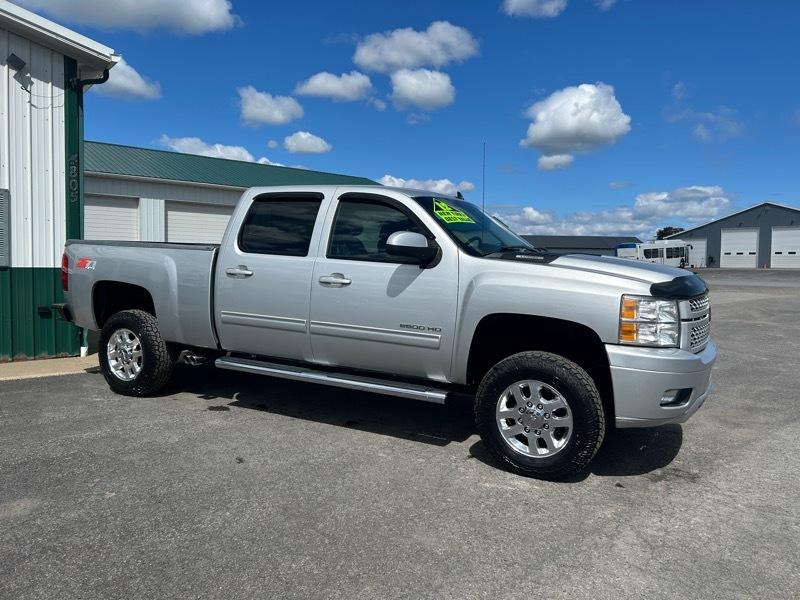 Chevrolet Silverado 2500HD LT Crew Cab 4WD 2012
