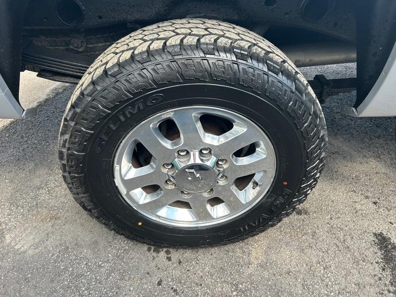 Chevrolet Silverado 2500HD LT Crew Cab 4WD 2012