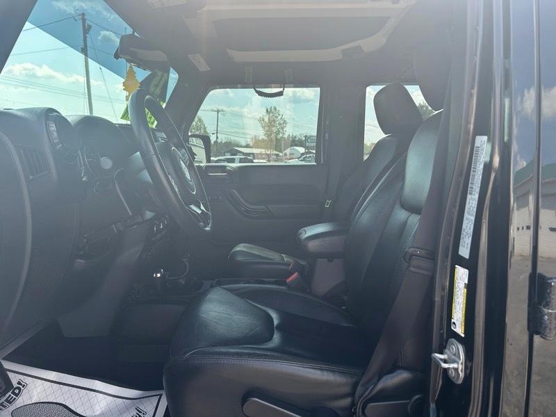 Jeep Wrangler Unlimited Sahara 4WD 2015
