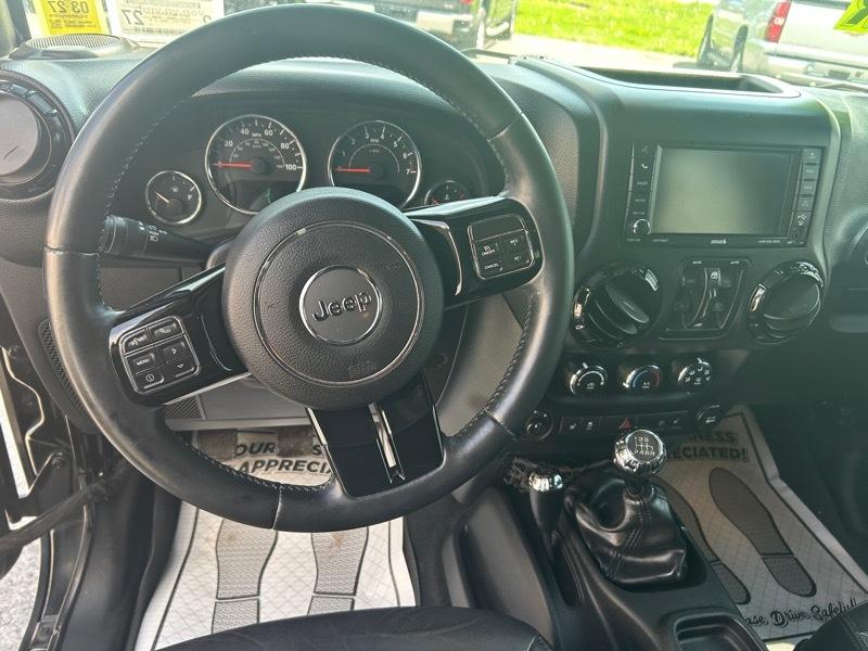 Jeep Wrangler Unlimited Sahara 4WD 2015