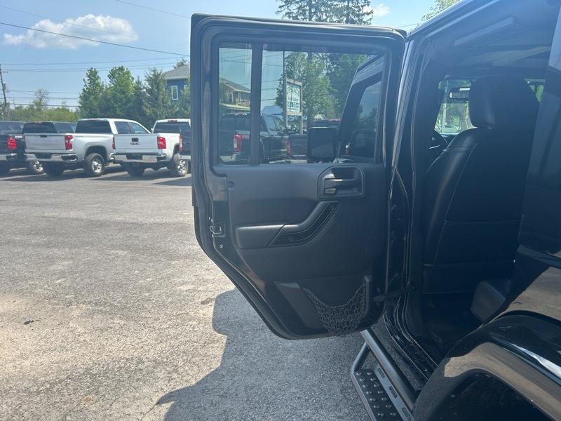 Jeep Wrangler Unlimited Sahara 4WD 2015