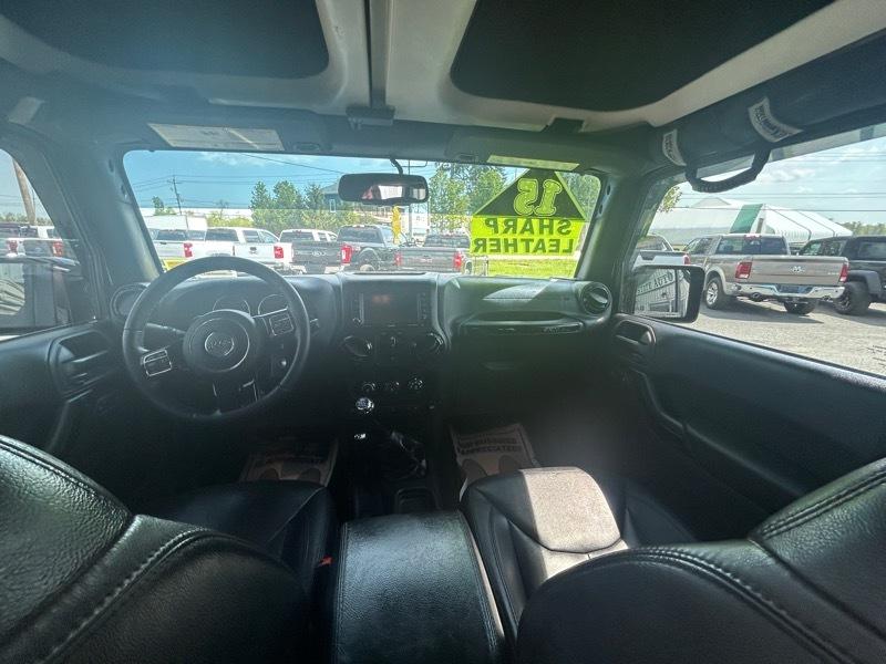 Jeep Wrangler Unlimited Sahara 4WD 2015
