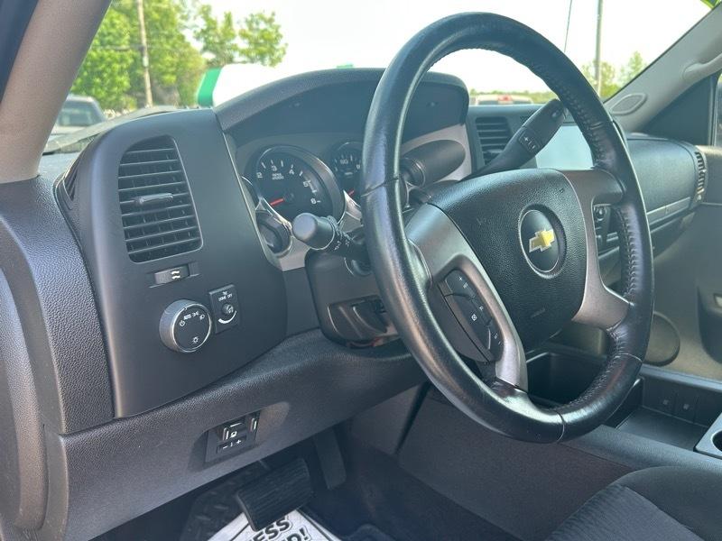 Chevrolet Silverado 2500HD LT Crew Cab 4WD 2013