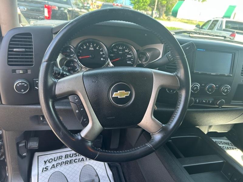 Chevrolet Silverado 2500HD LT Crew Cab 4WD 2013