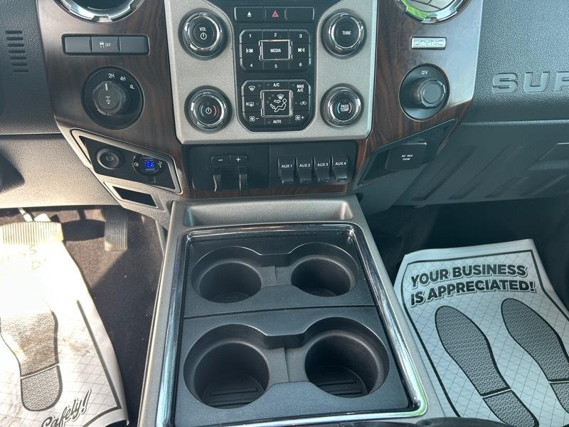 Ford F-350 SD Lariat Crew Cab 4WD 2016