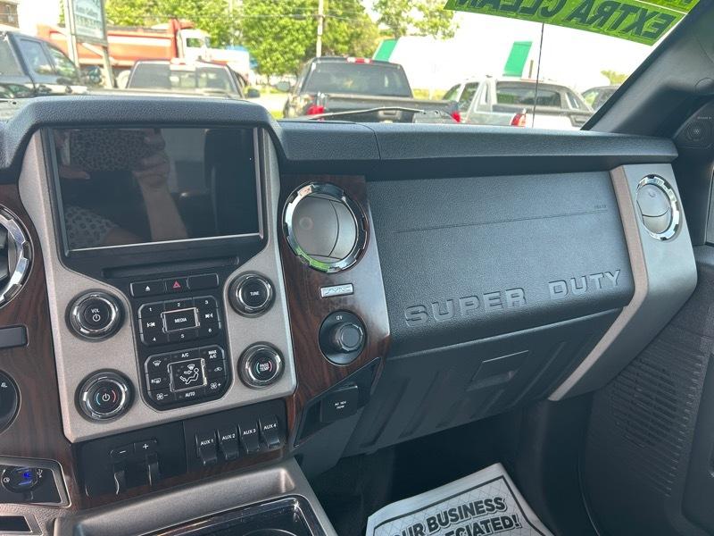 Ford F-350 SD Lariat Crew Cab 4WD 2016