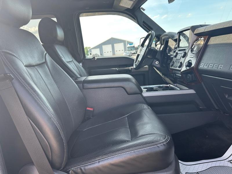 Ford F-350 SD Lariat Crew Cab 4WD 2016