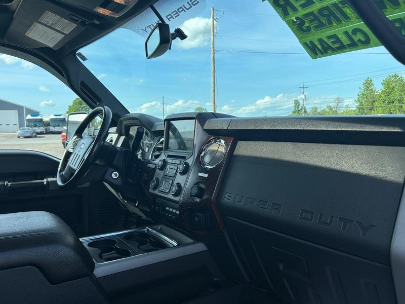 Ford F-350 SD Lariat Crew Cab 4WD 2016