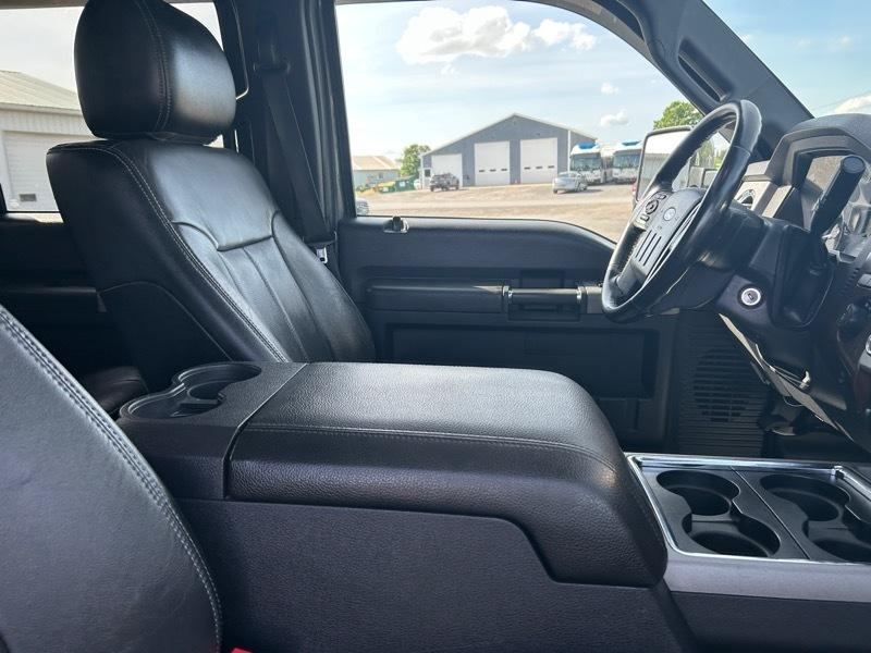 Ford F-350 SD Lariat Crew Cab 4WD 2016