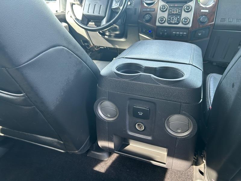 Ford F-350 SD Lariat Crew Cab 4WD 2016