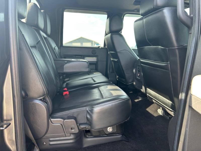 Ford F-350 SD Lariat Crew Cab 4WD 2016