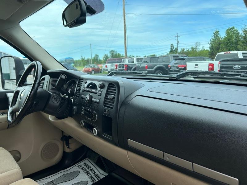 Chevrolet Silverado 2500HD Work Truck Crew Cab Std. Box 4WD 2008