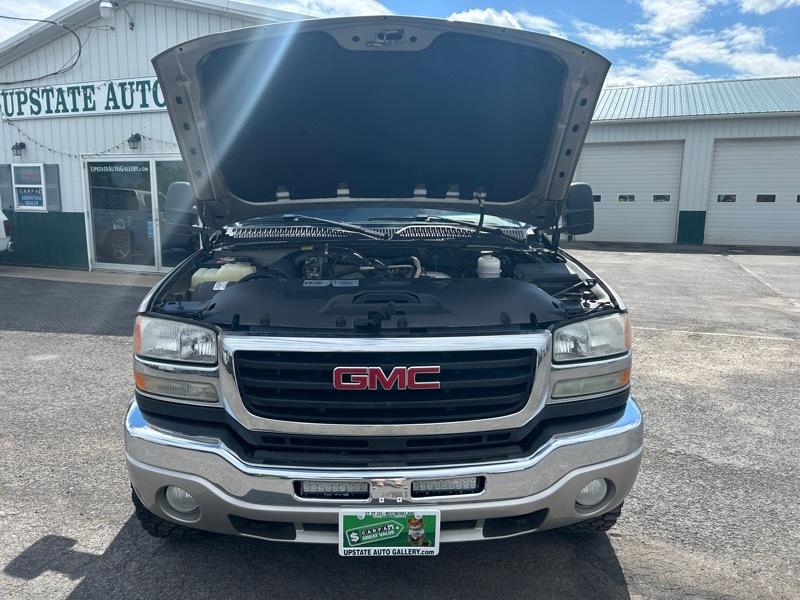 GMC Sierra Classic 2500HD Work Truck Crew Cab Long Box 4WD 2007