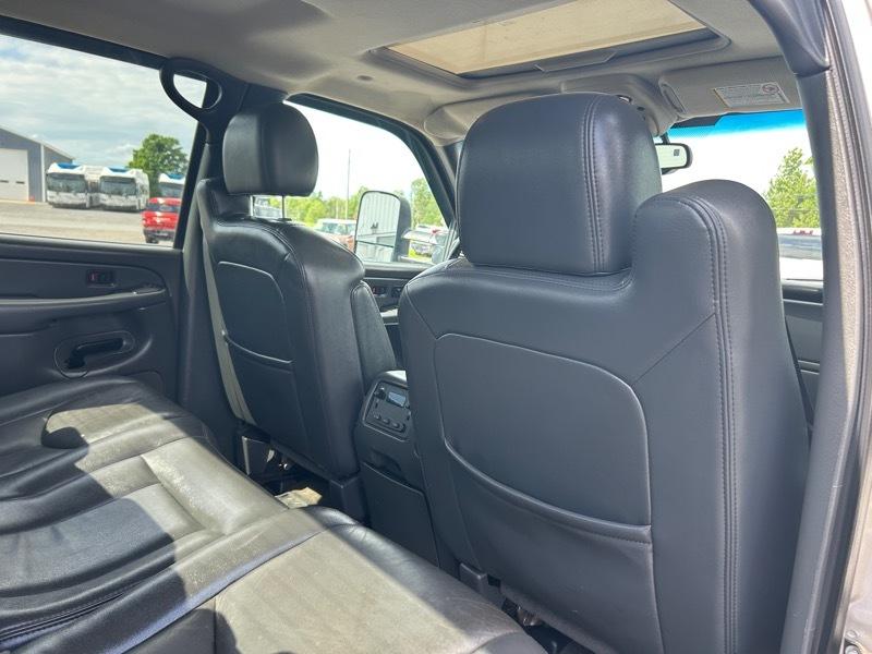 GMC Sierra Classic 2500HD Work Truck Crew Cab Long Box 4WD 2007
