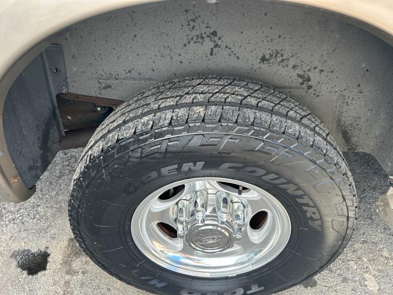 Ford Excursion Limited 6.8L 4WD 2002