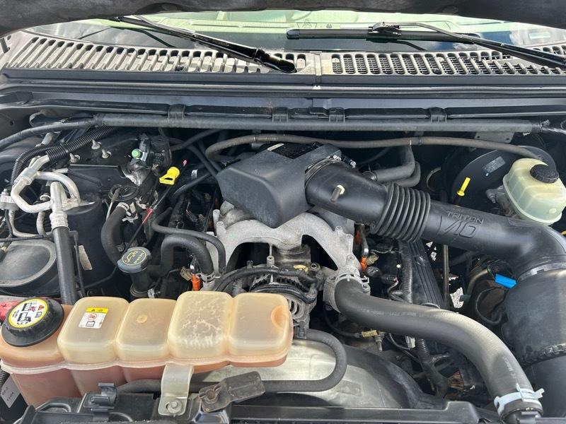 Ford Excursion Limited 6.8L 4WD 2002