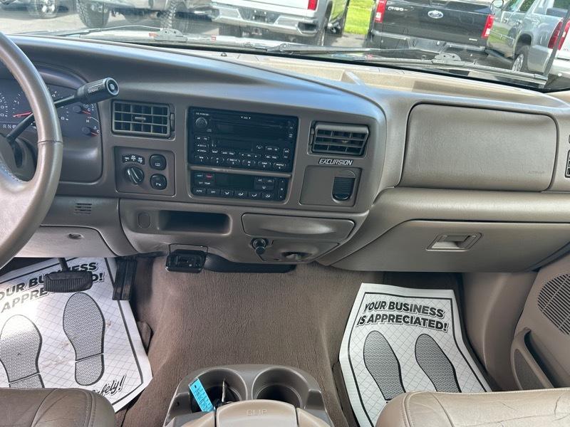 Ford Excursion Limited 6.8L 4WD 2002