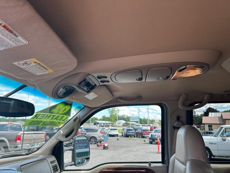 Ford Excursion Limited 6.8L 4WD 2002