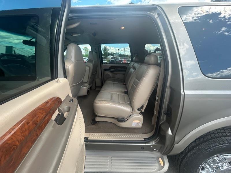 Ford Excursion Limited 6.8L 4WD 2002