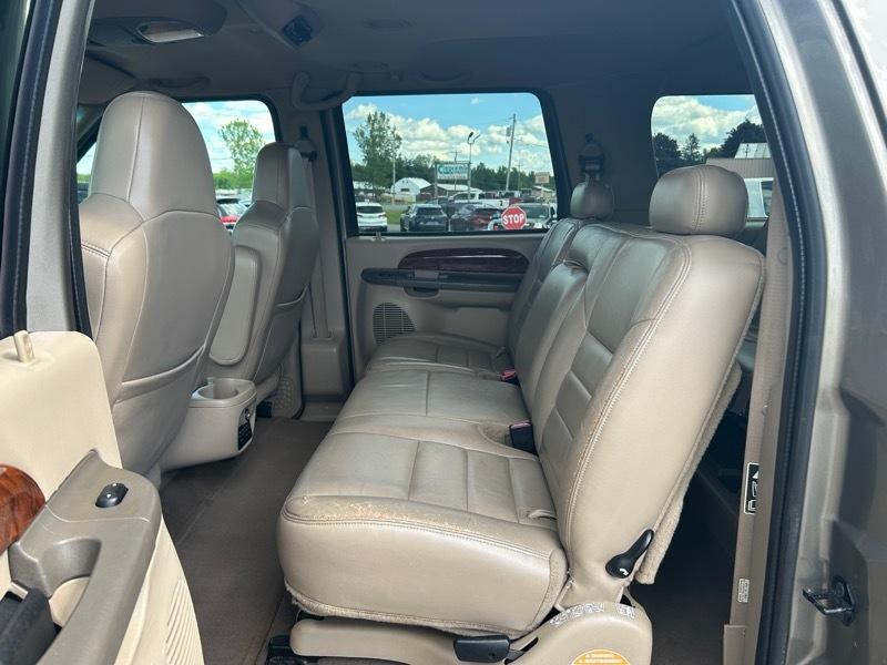 Ford Excursion Limited 6.8L 4WD 2002