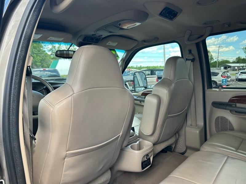 Ford Excursion Limited 6.8L 4WD 2002