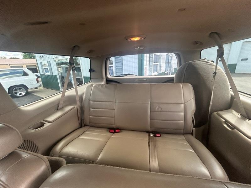 Ford Excursion Limited 6.8L 4WD 2002