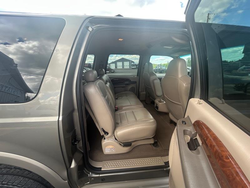 Ford Excursion Limited 6.8L 4WD 2002