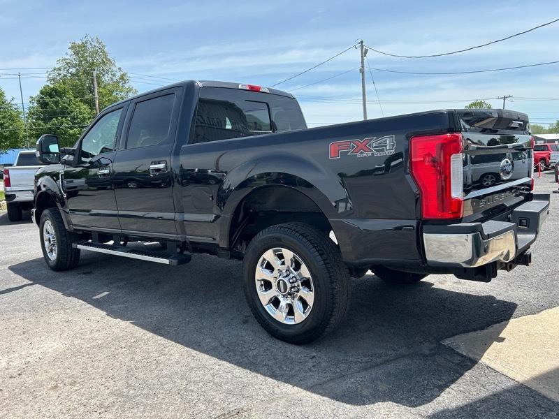 Ford F-250 SD Lariat Crew Cab 4WD 2019