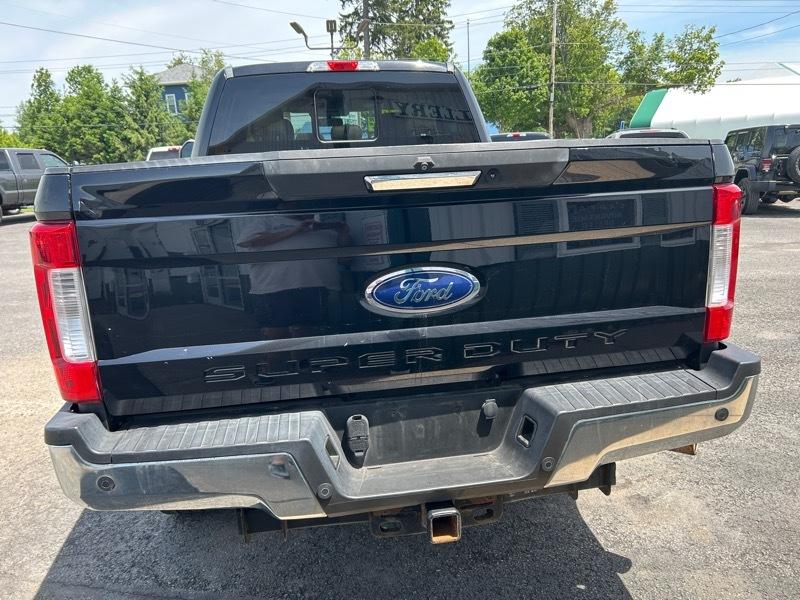 Ford F-250 SD Lariat Crew Cab 4WD 2019