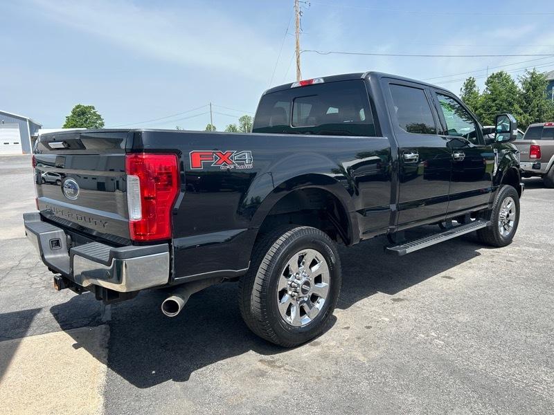 Ford F-250 SD Lariat Crew Cab 4WD 2019