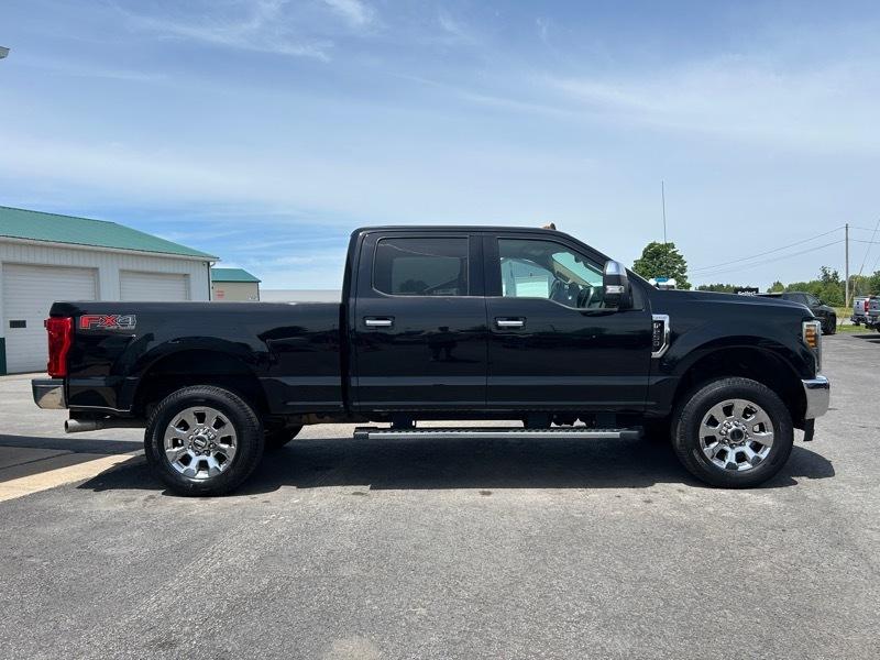 Ford F-250 SD Lariat Crew Cab 4WD 2019