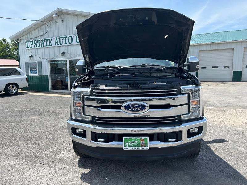 Ford F-250 SD Lariat Crew Cab 4WD 2019