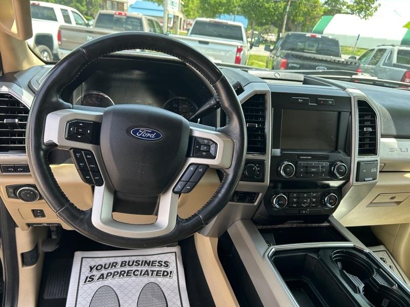 Ford F-250 SD Lariat Crew Cab 4WD 2019