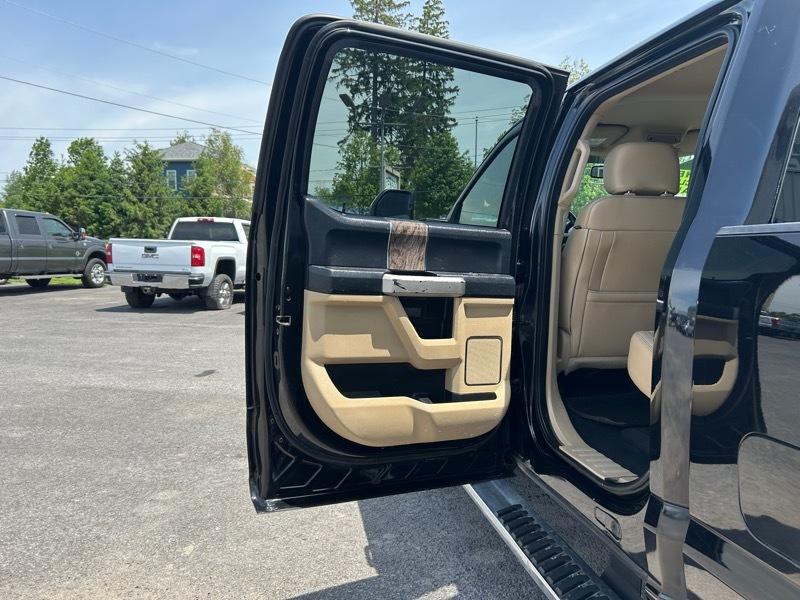 Ford F-250 SD Lariat Crew Cab 4WD 2019