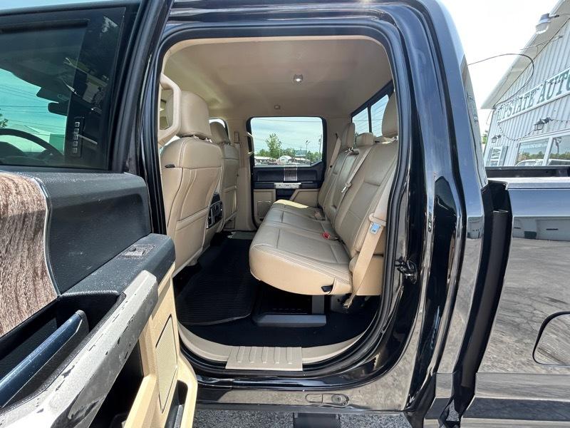 Ford F-250 SD Lariat Crew Cab 4WD 2019