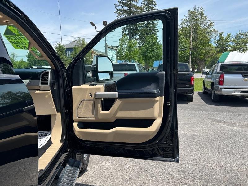 Ford F-250 SD Lariat Crew Cab 4WD 2019
