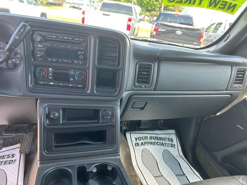 GMC Sierra 2500HD SLT Crew Cab Long Bed 4WD 2005