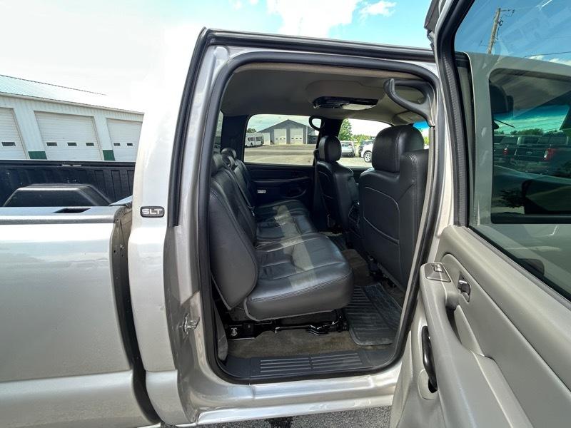 GMC Sierra 2500HD SLT Crew Cab Long Bed 4WD 2005
