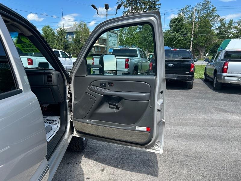 GMC Sierra 2500HD SLT Crew Cab Long Bed 4WD 2005