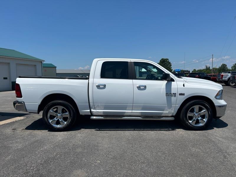 RAM 1500 SLT Crew Cab SWB 4WD 2017