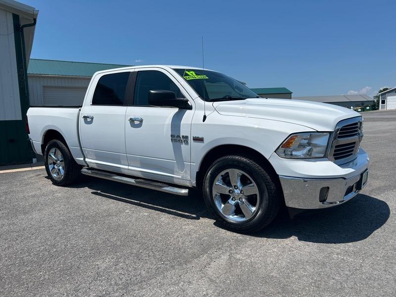 RAM 1500 SLT Crew Cab SWB 4WD 2017