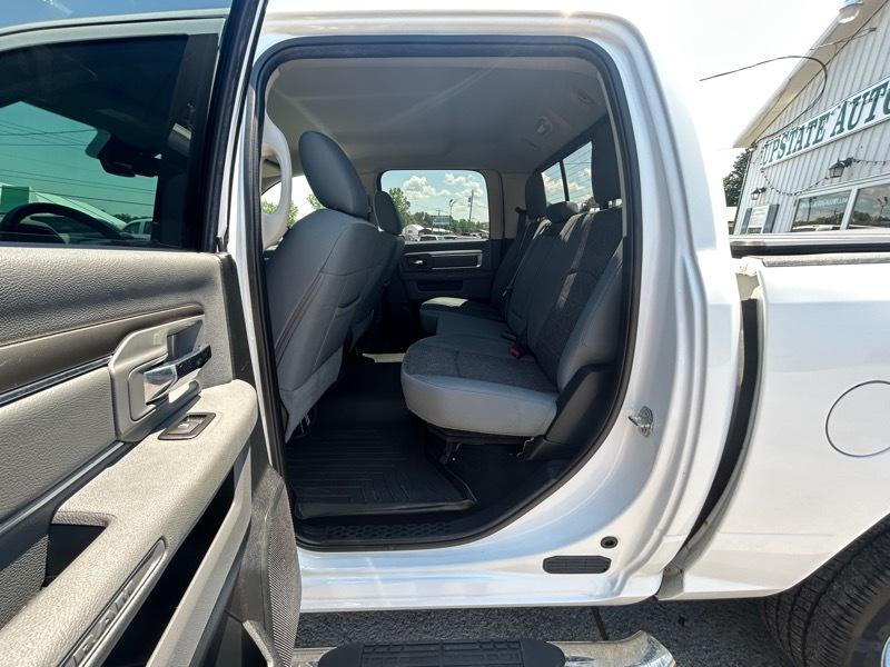 RAM 1500 SLT Crew Cab SWB 4WD 2017